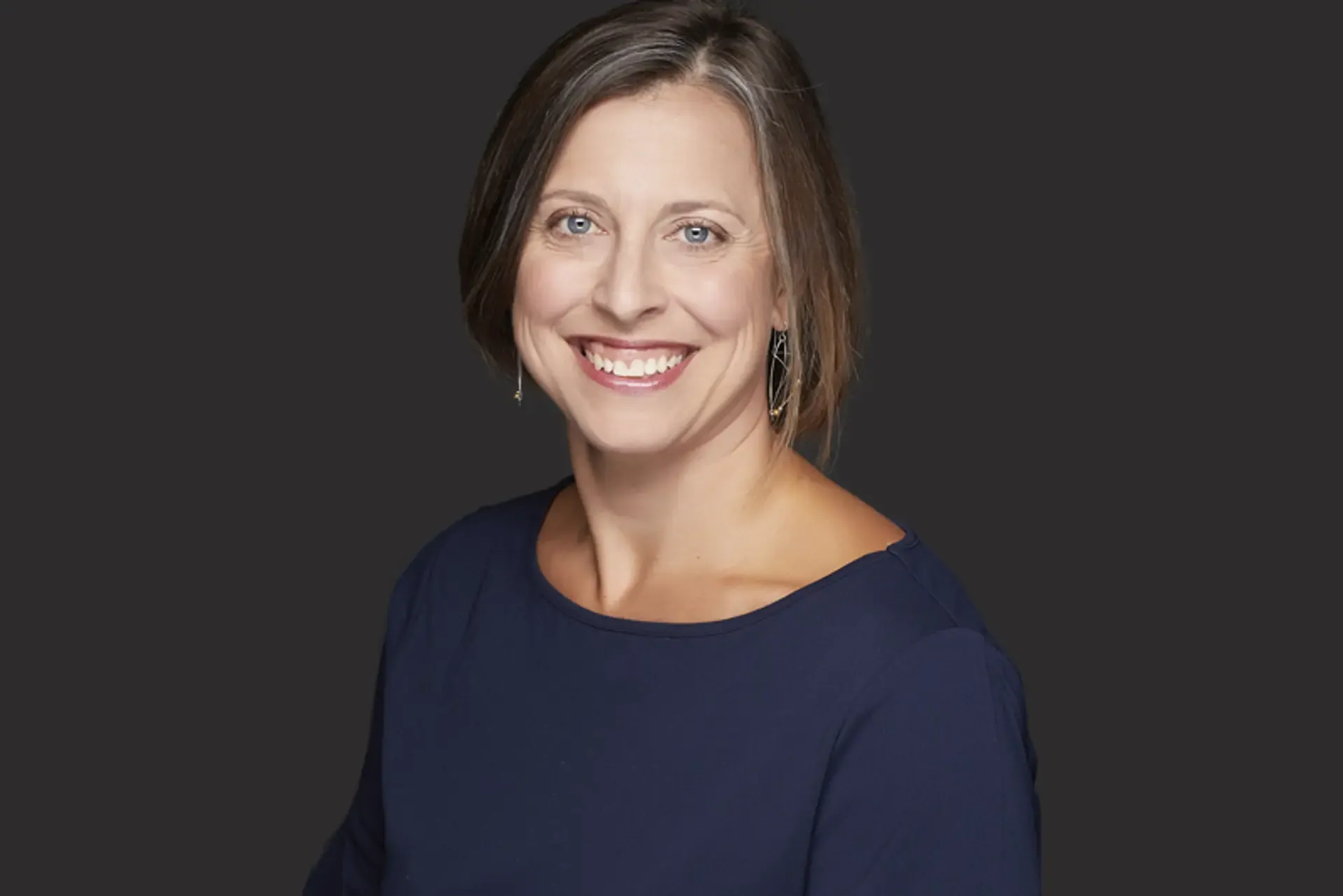 Valerie Craig-Headshot-Wide